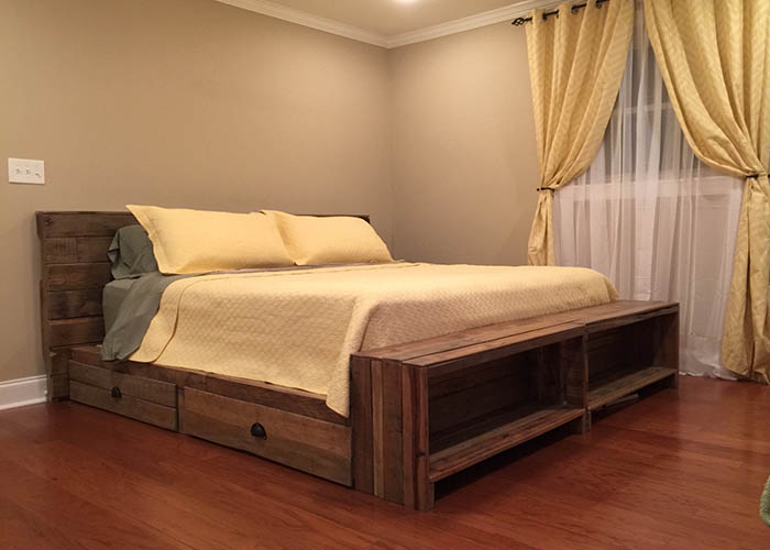 làm giường bằng gỗ pallet